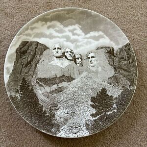 Mt. Rushmore National Shrine Of Democracy Johnson Bros. Collectors Plate
